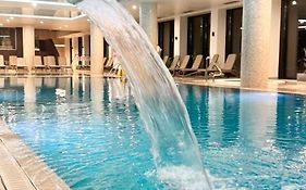 Nadmorskie Tarasy Apartament SORRENTO z garażem,basen, sauna,jacuzzi